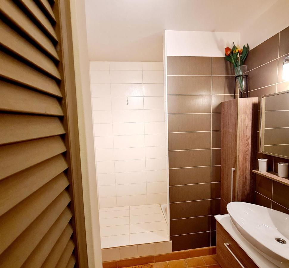 Villa Dans Cadre D'Exception - Golf, Piscine Et Tennis Prive 滨海圣西尔 外观 照片